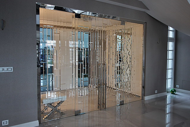 luxusní interiér - skleněné dveře